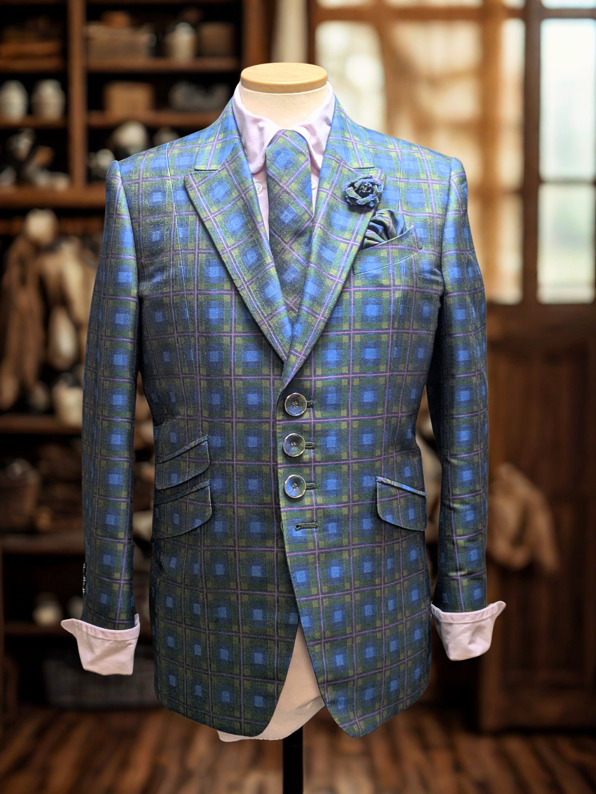 Ryunosuke TOKYO:威厳と伝統の象徴- 西陣織ジャケット